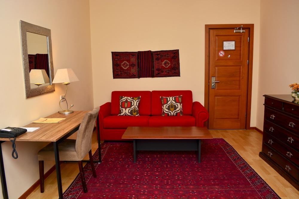 Urban Lodge Hotel Rooms And Suits Tbilisi Exteriér fotografie