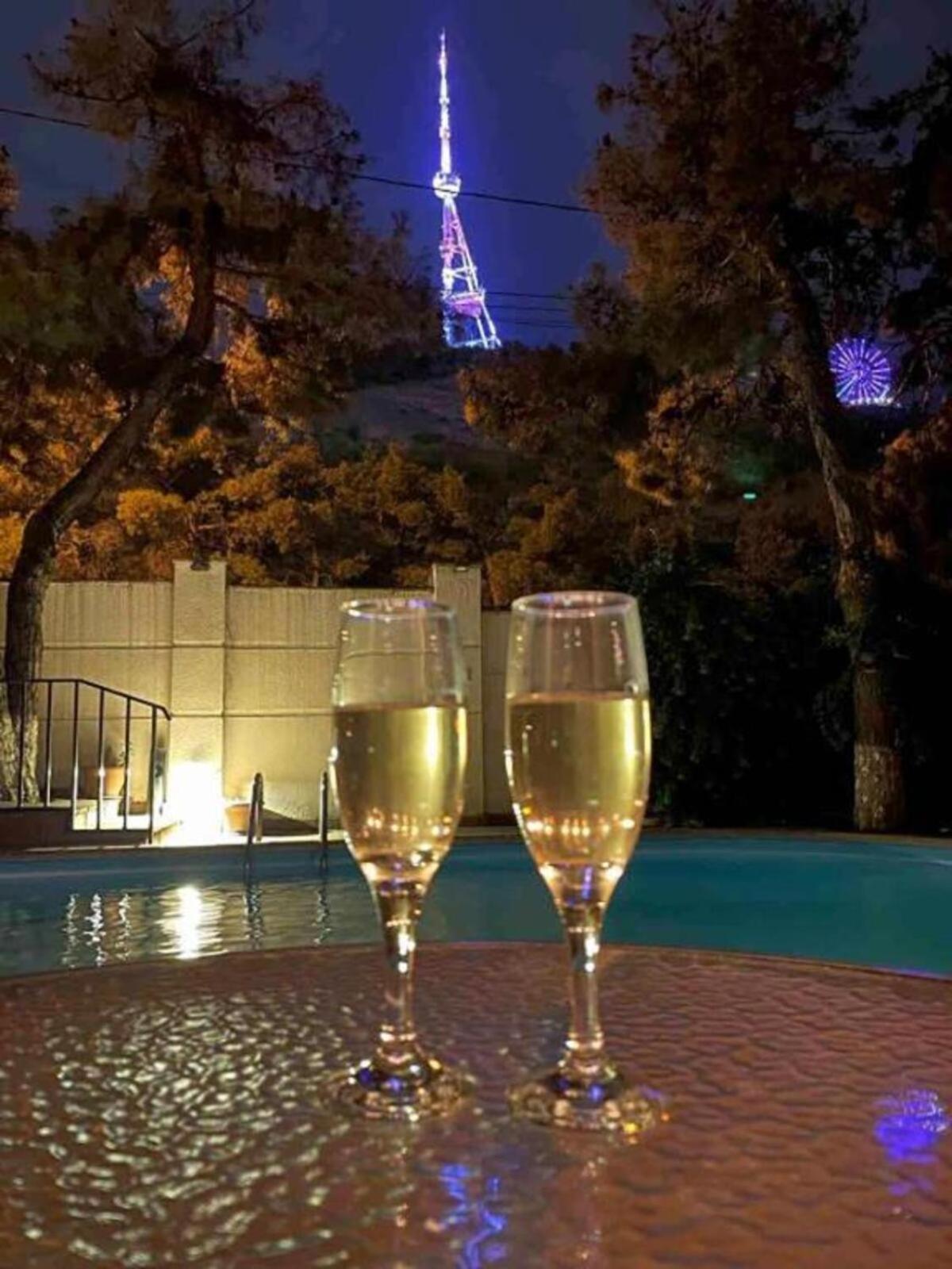 Urban Lodge Hotel Rooms And Suits Tbilisi Exteriér fotografie