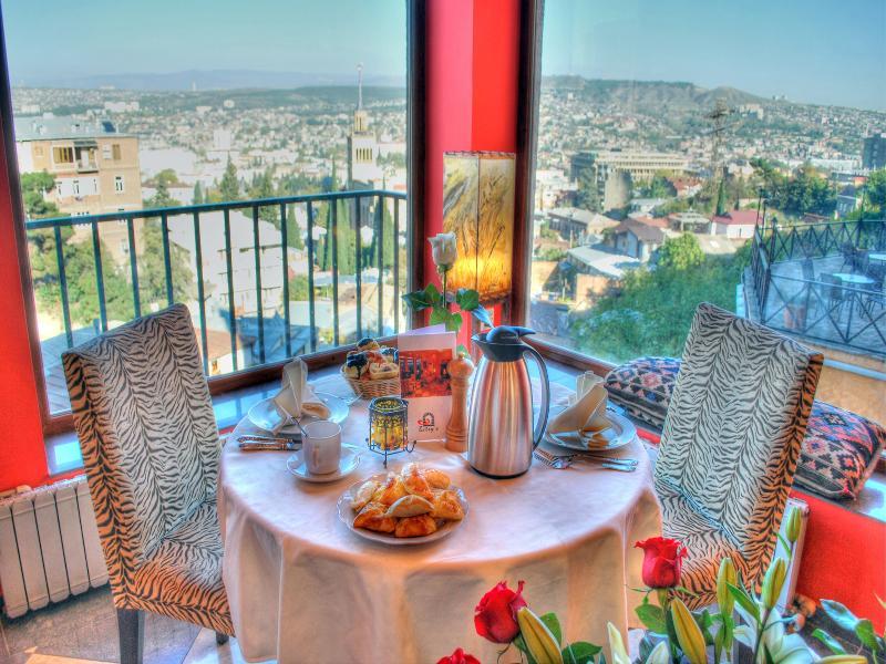 Urban Lodge Hotel Rooms And Suits Tbilisi Restaurace fotografie