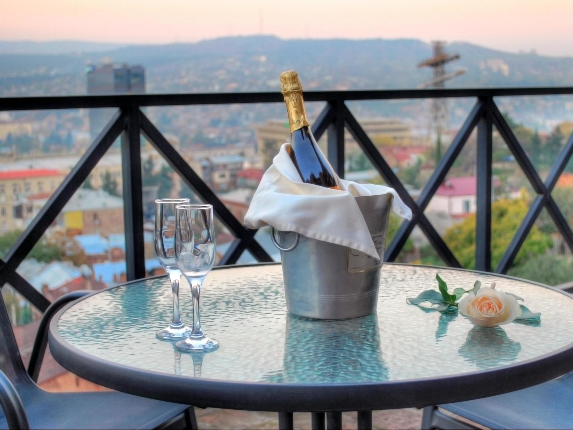 Urban Lodge Hotel Rooms And Suits Tbilisi Exteriér fotografie