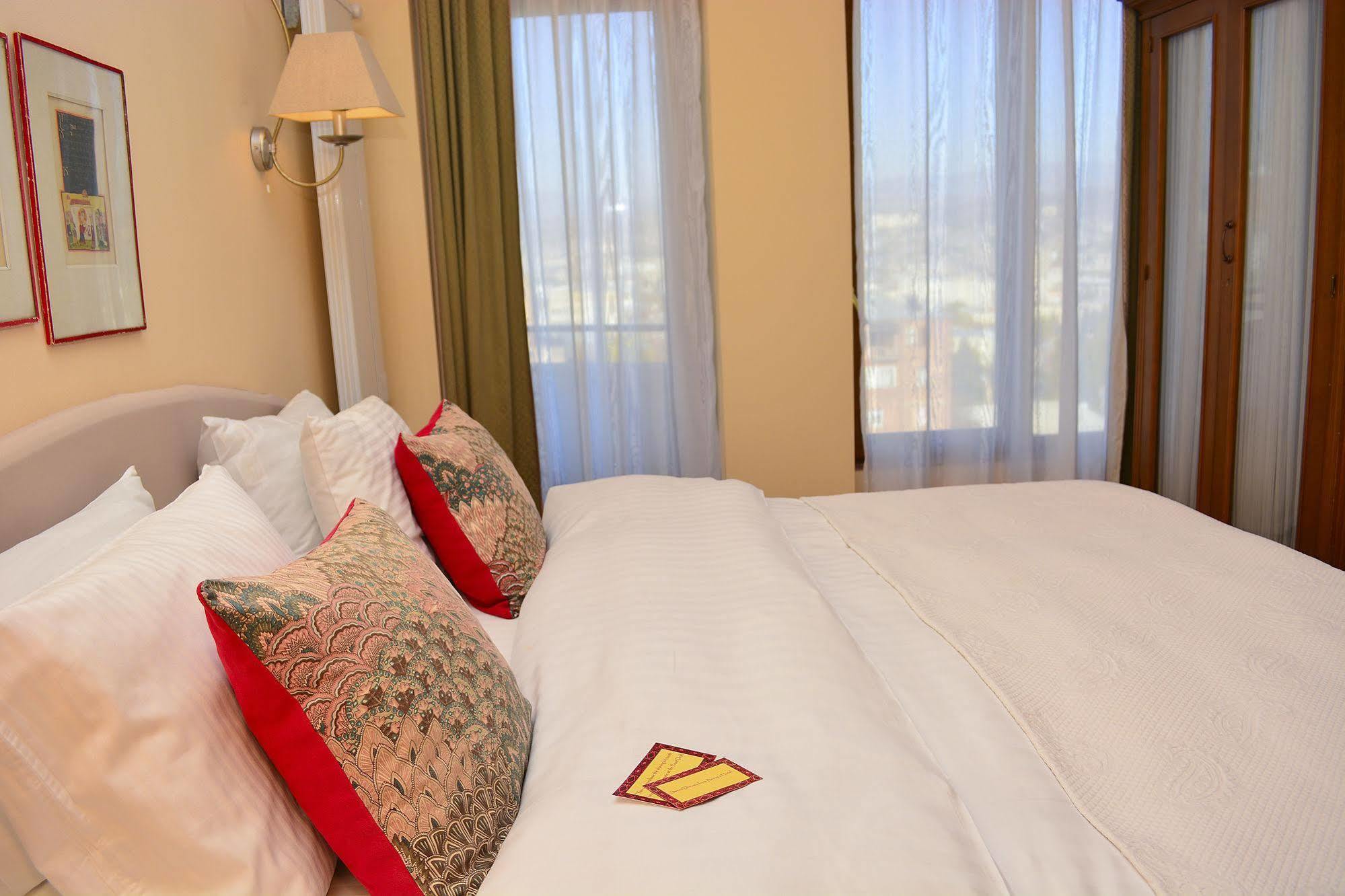 Urban Lodge Hotel Rooms And Suits Tbilisi Exteriér fotografie